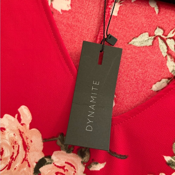 Dynamite Red Floral Blouse - Picture 5 of 5